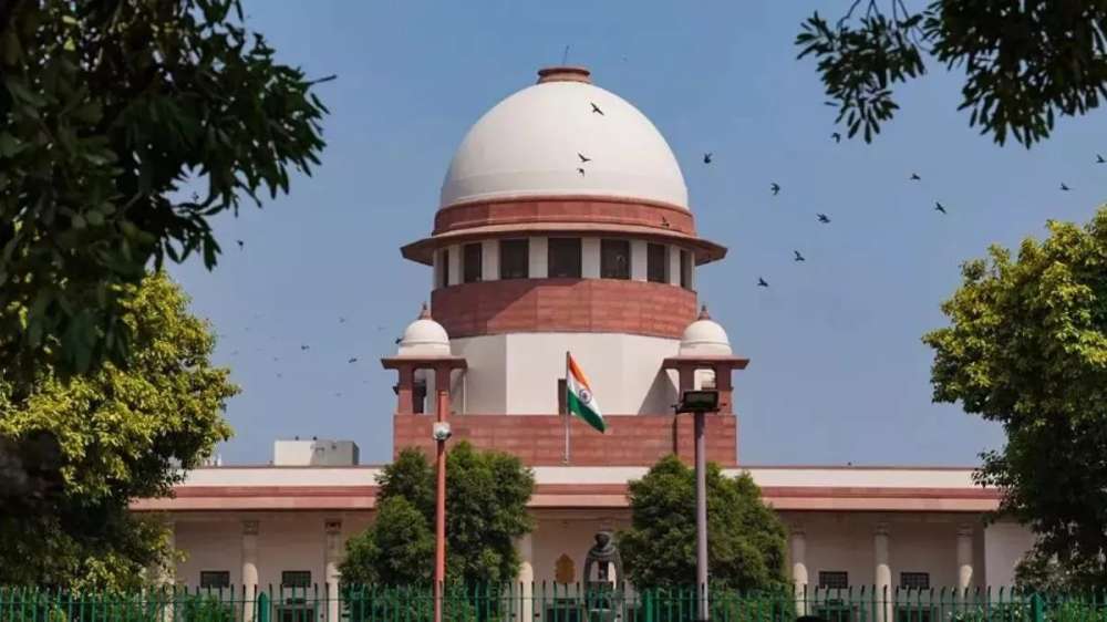 SC: वक्फ कानून के किन प्रावधानों पर लगी 'सुप्रीम' रोक, कलेक्टर और बोर्ड में गैर-मुस्लिम सदस्यों पर क्या कहा?