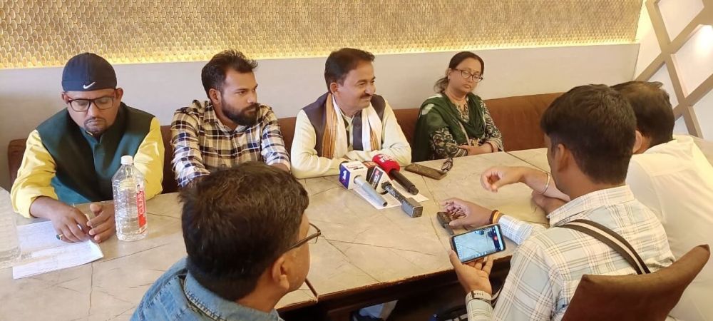 स्मार्ट मीटर और प्रीपेड मीटर की खामियो पर प्रकाश डाला कांग्रेस पूर्वी जोन के पूर्व प्रदेश प्रवक्ता एवं उपाध्यक्ष संजय चौबे